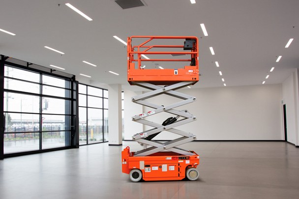 Scissor Lift 5.6m Electric Hire Mackay (For use on concrete only)
