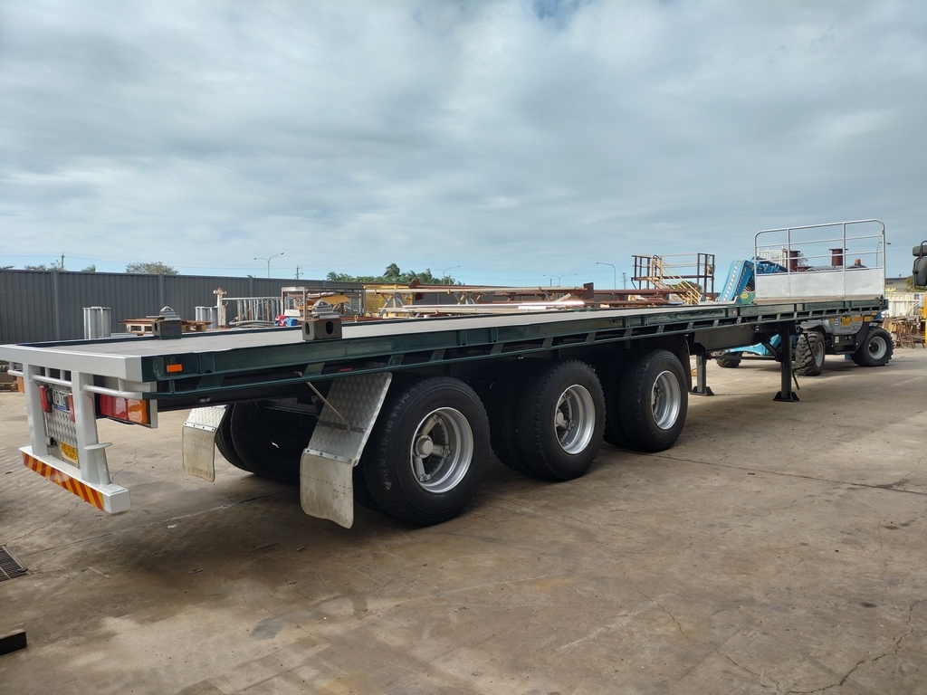 Semi Trailer - Flat Bed