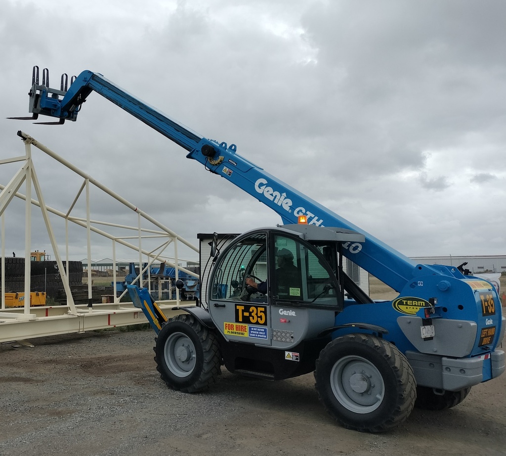 Material Handler - Telehandler - 4T