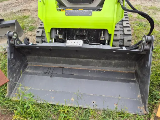 4 in 1 Bucket for Skid Steer, comes with hire